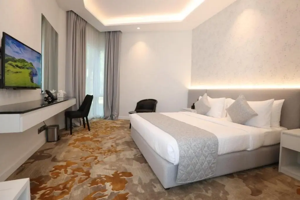 Дубай: eStay Hotel
