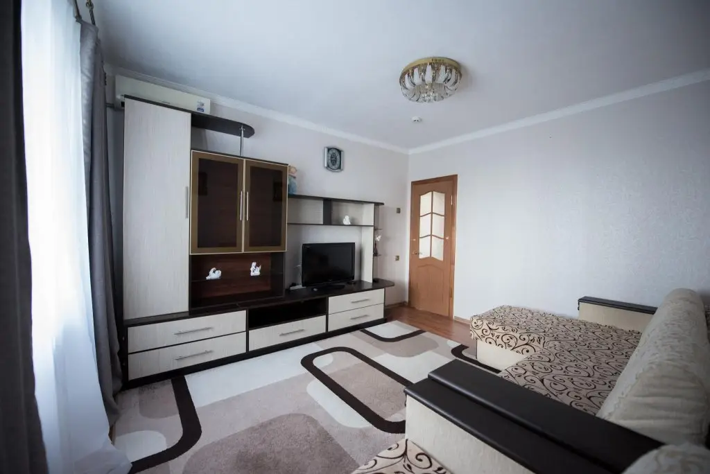 Ростов-на-Дону: Smile Apartments (Смайл Апартментс) на улице Благодатная 168/2