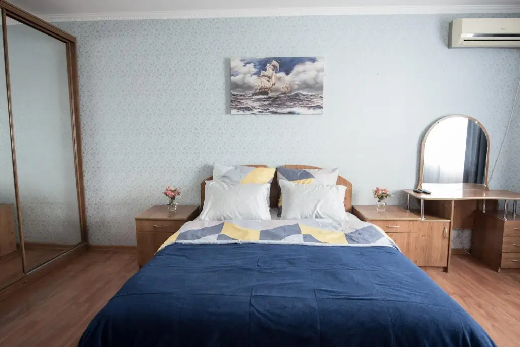 Ростов-на-Дону: Smile Apartments (Смайл Апартментс) на улице Благодатная 168/2