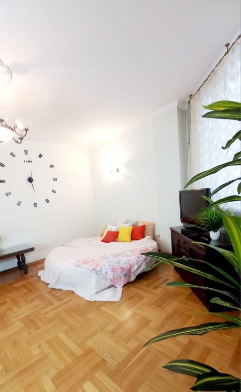 Ростов-на-Дону: Smile Apartments (Смайл Апартментс) на переулке Крыловской