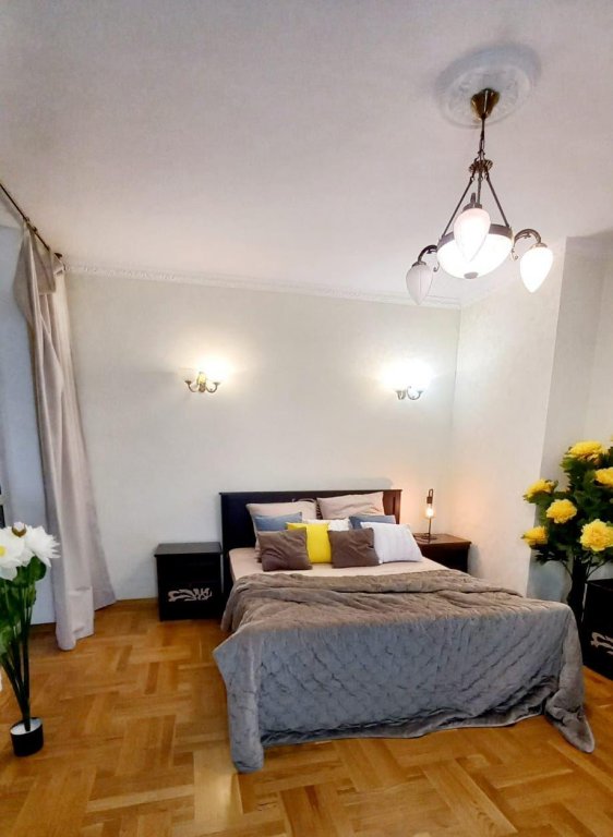 Ростов-на-Дону: Smile Apartments (Смайл Апартментс) на переулке Крыловской