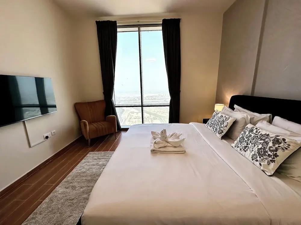 Дубай: Al Habtoor City - Amna Tower 5808