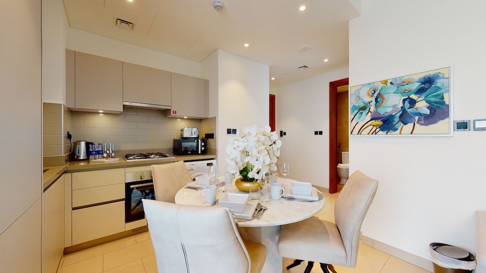 Дубай: Al Meydan - Creek Vista Reserve A 2210