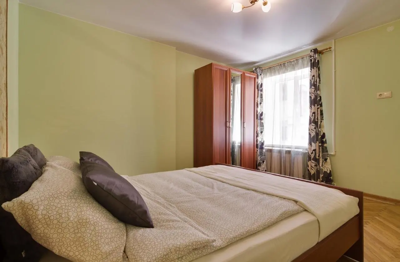 Санкт-Петербург: Apartment On Nikolskaya Plochad