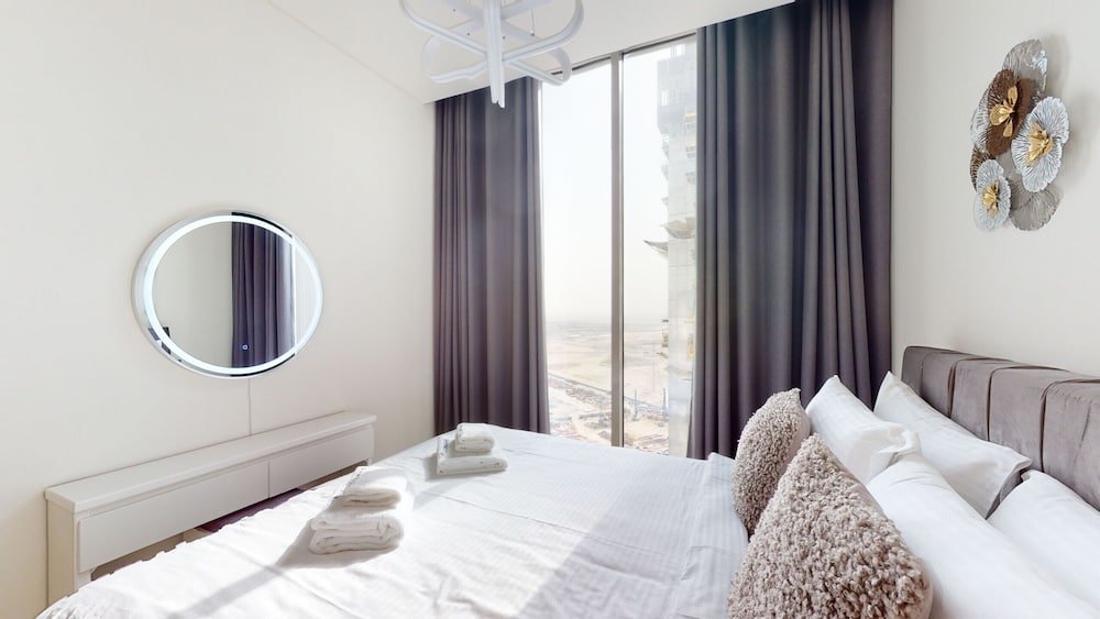 Дубай: Al Meydan - Creek Vista Reserve A 2209
