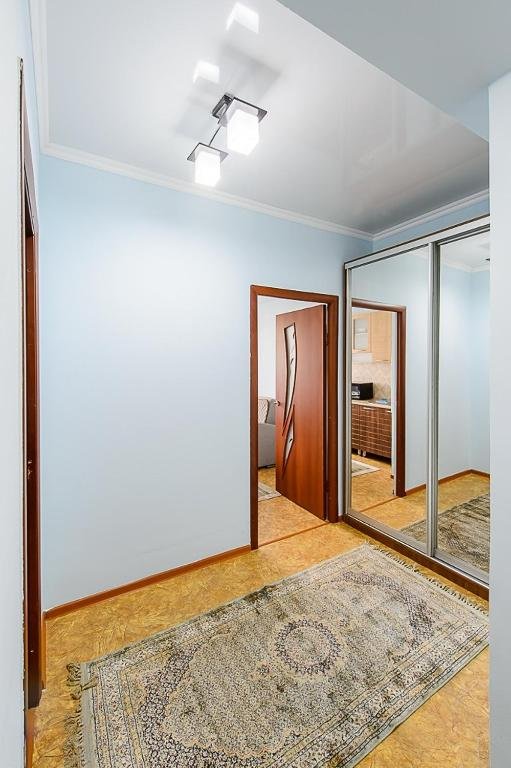 Алматы: Apartment оn Makatayeva 5 b