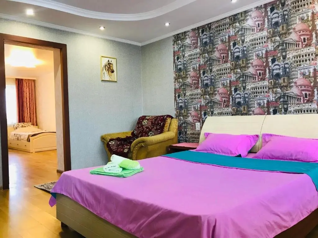 Караганда: Apartments in the city center