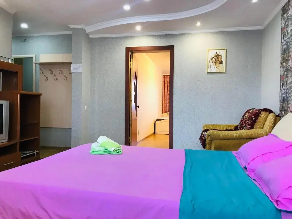 Караганда: Apartments in the city center
