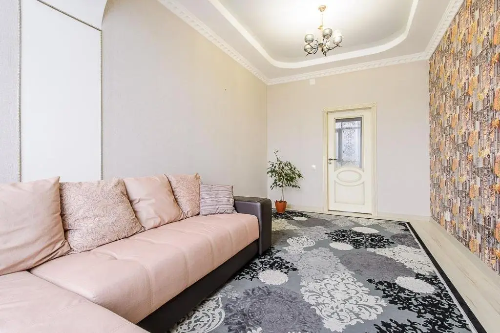 Алматы: Apartment In Komfort Gagarina 309