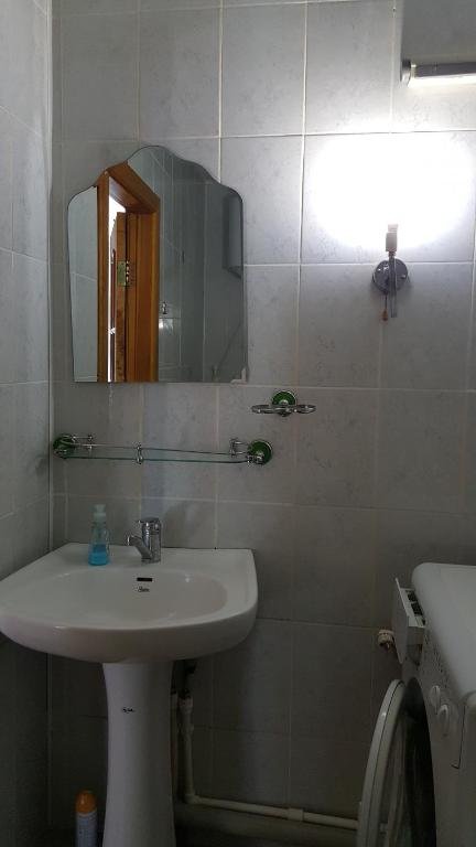 Павлодар: Apartment on Кривенко 81