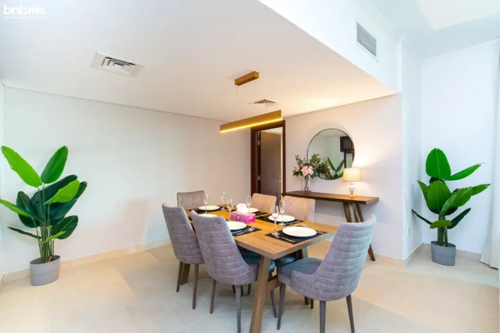 Дубай: Апартаменты bnbmehomes | 2 BR Stunning Lake Views in Greens-205