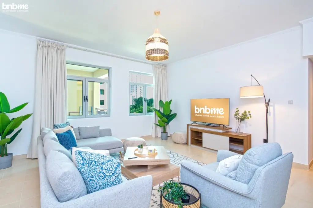 Дубай: Апартаменты bnbmehomes | 2 BR Stunning Lake Views in Greens-205