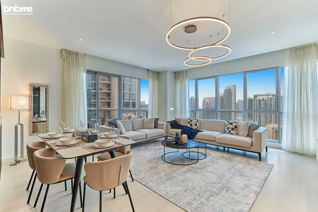 Апартаменты bnbmehomes - Exquisite 2 BR Apt w/ City View - 2102 — фото 1