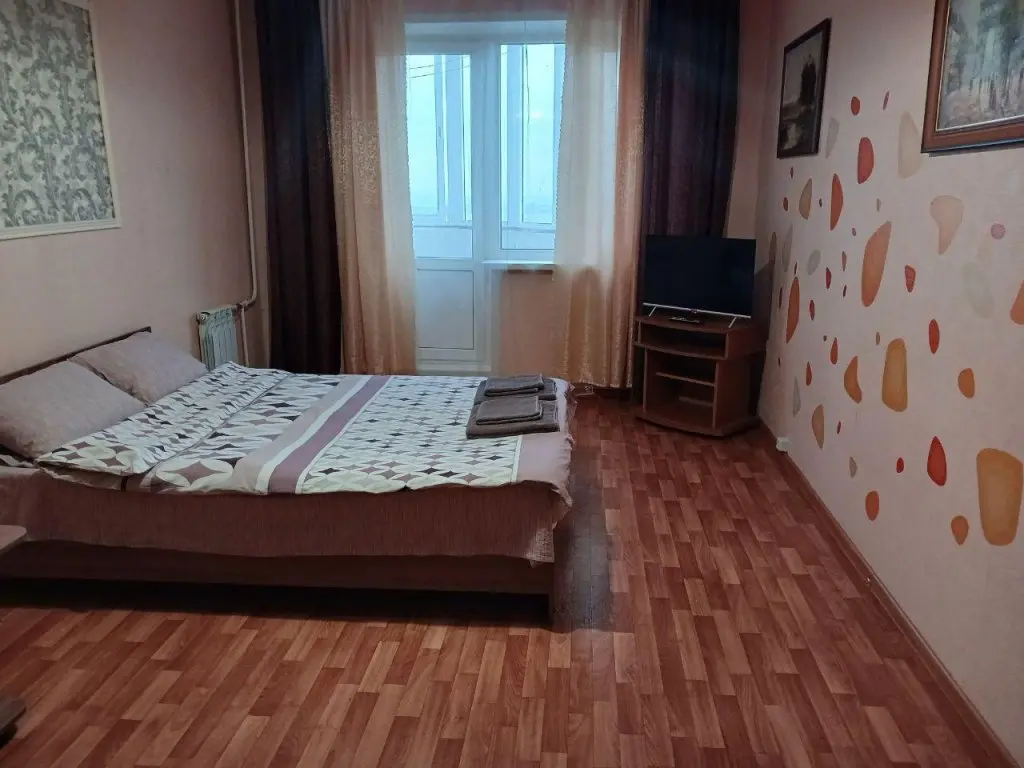 Курск: Aday Apartments (Эдэй Апартаменты) на проспекте Победы 46