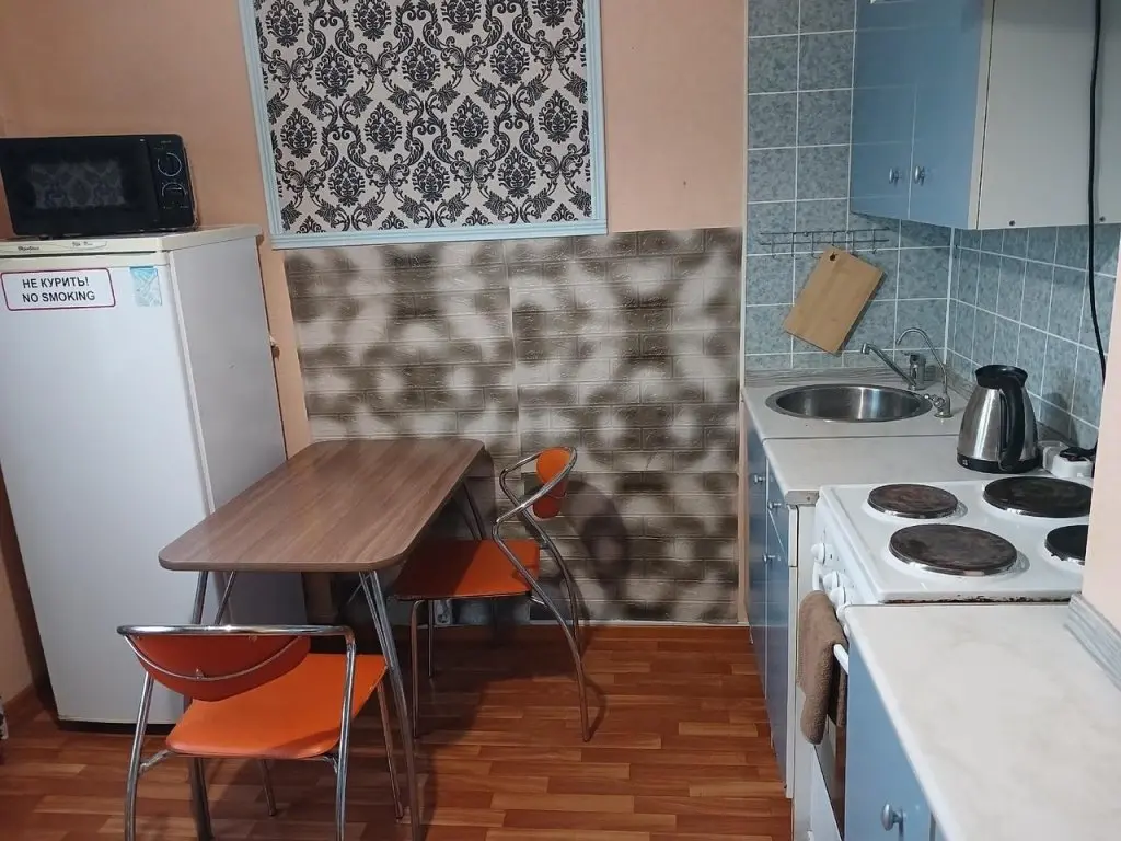 Курск: Aday Apartments (Эдэй Апартаменты) на проспекте Победы 46