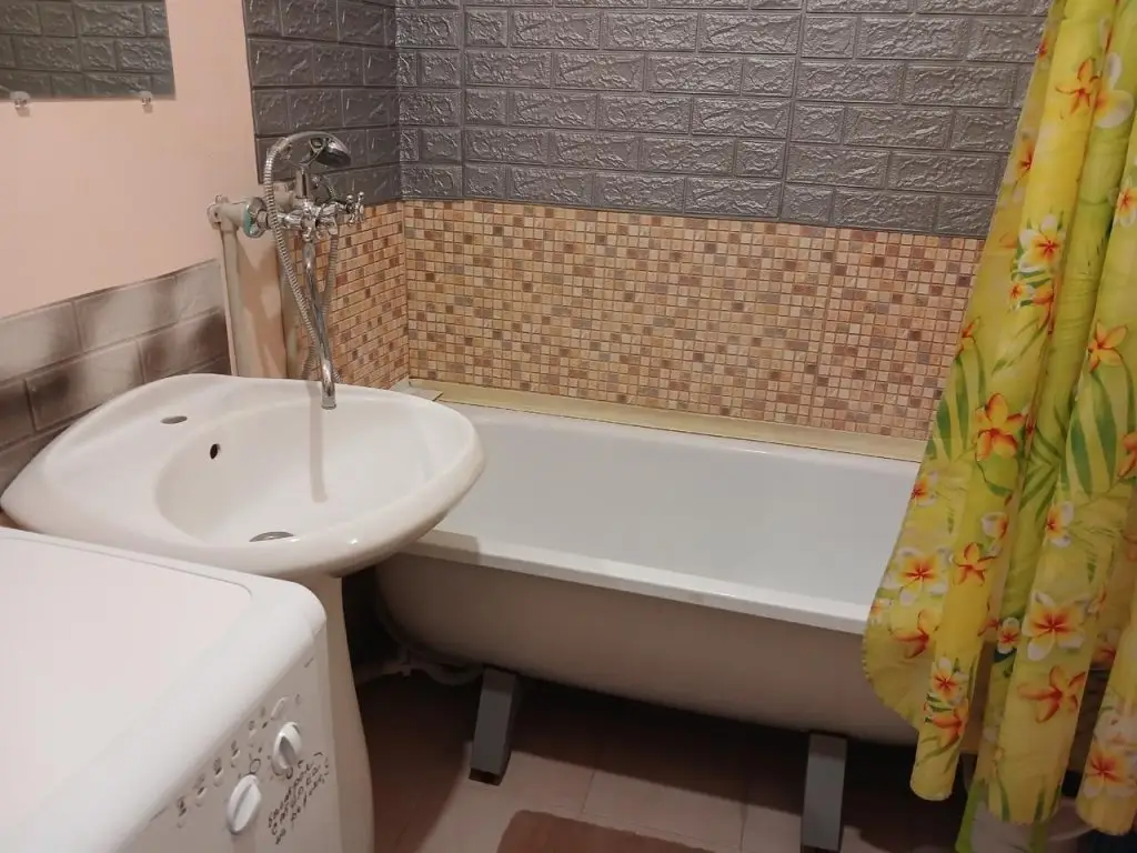 Курск: Aday Apartments (Эдэй Апартаменты) на проспекте Победы 46