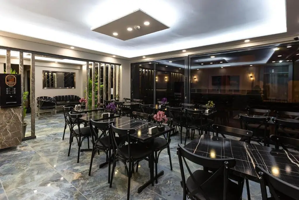 Ria Suites Hotel — фото 1