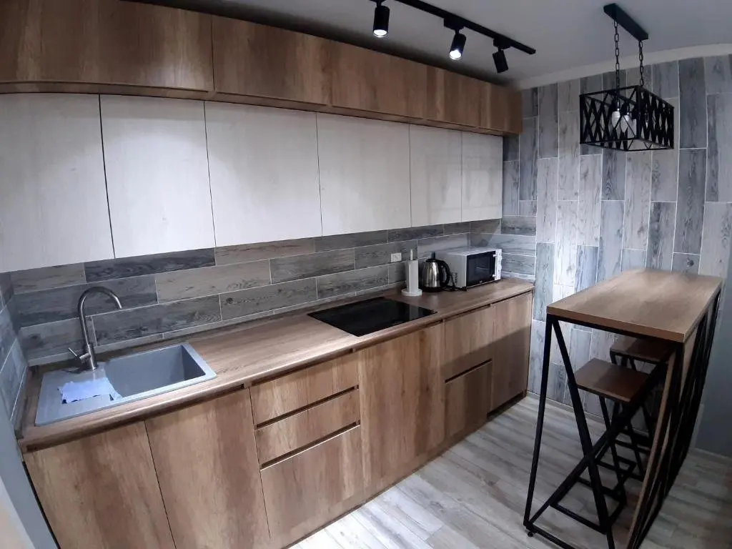Павлодар: Apartment lux Tolstogo 90. Апартаменты люкс Толстого 90