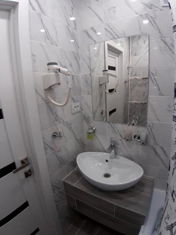 Павлодар: Apartment lux Tolstogo 90. Апартаменты люкс Толстого 90