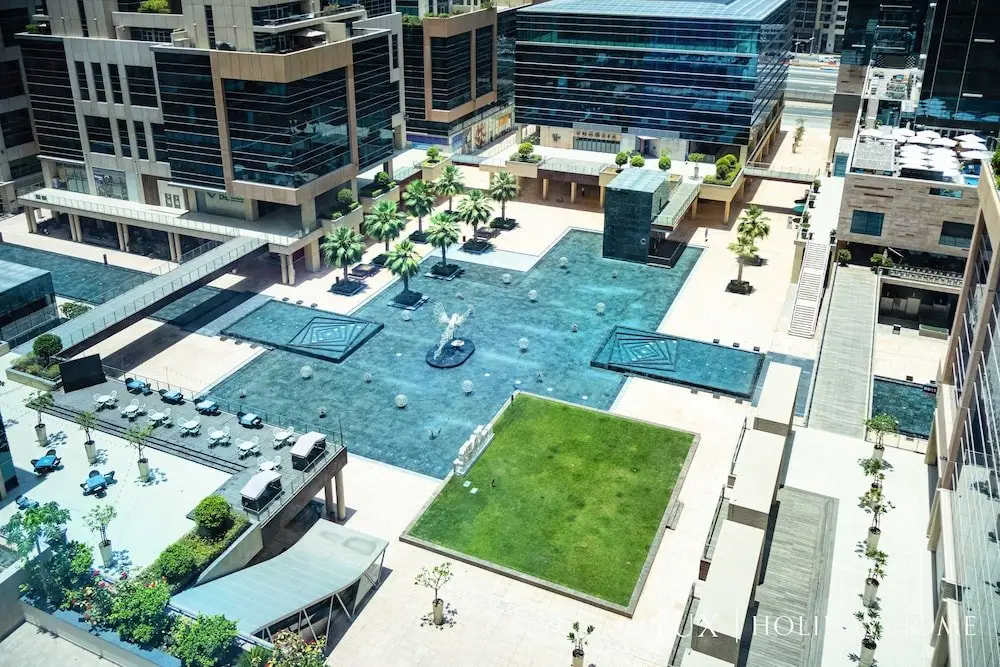 Дубай: Lux  Bay Square Burj Khalifa View Suite