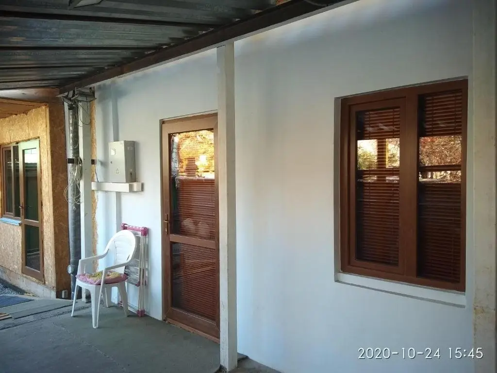 Алматы: Apartment in a guest house