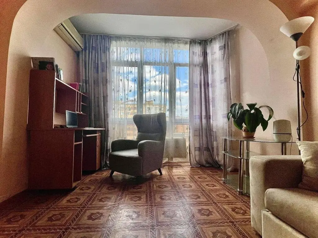 Алматы: Bayhouse Мкр Жетысу-4 Д 12