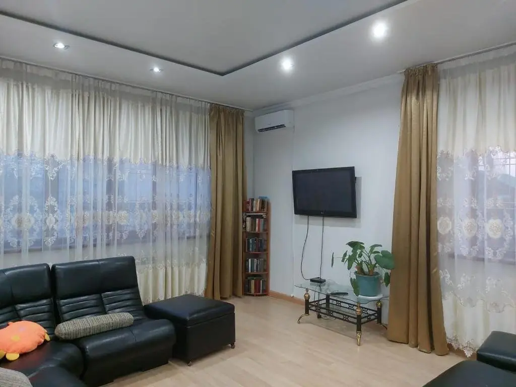 Алматы: Almaty Assem Hostel Dostyk