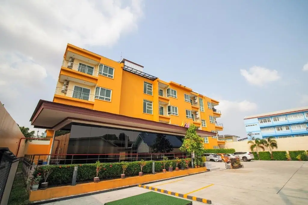 Сирача: OYO 761 Sriracha Biz Residence