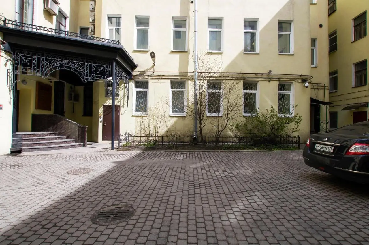 Санкт-Петербург: Меблированные комнаты Neotel 17