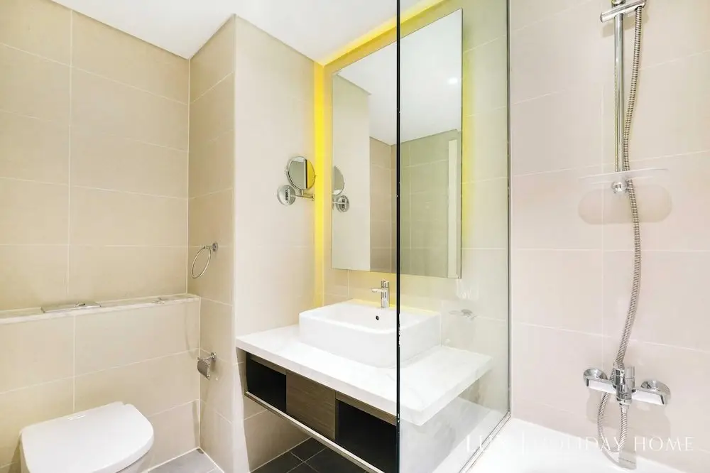 Дубай: LUX The Damac Prive Studio