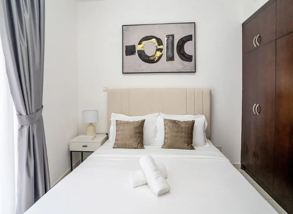 Дубай: Tanin - Exquisite Marina View Apartment With Balcony
