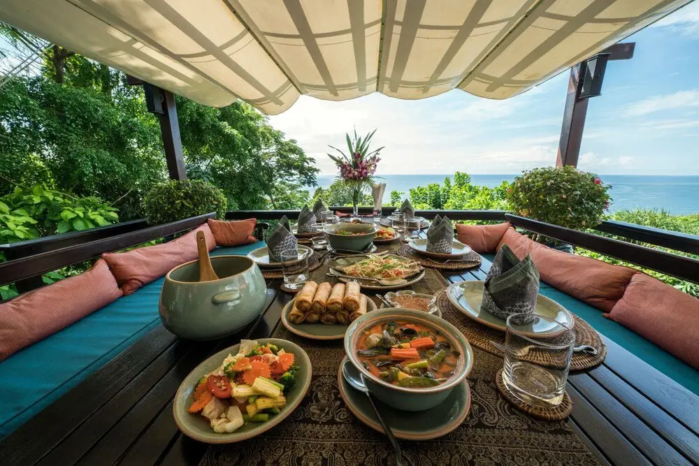 Муанг: Villa Baan Hen 5 Bedroom Kata Beach