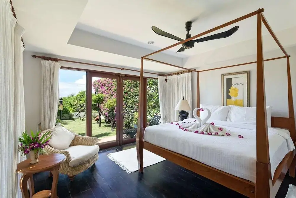 Муанг: Villa Baan Hen 5 Bedroom Kata Beach