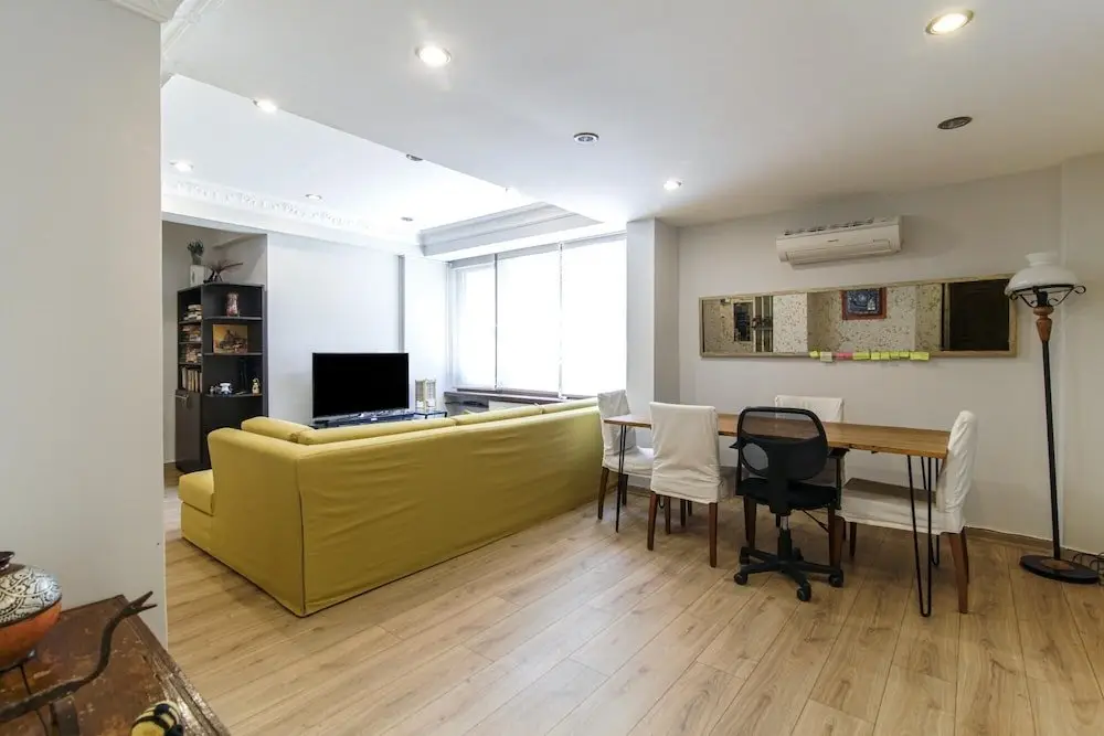 Стамбул: Bright Flat 5 min to Kanyon and Akmerkez Mall