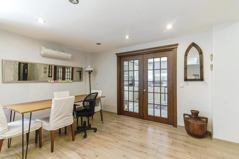 Стамбул: Bright Flat 5 min to Kanyon and Akmerkez Mall