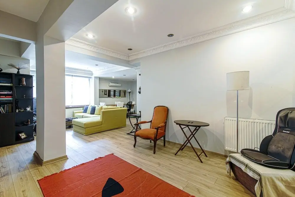 Стамбул: Bright Flat 5 min to Kanyon and Akmerkez Mall