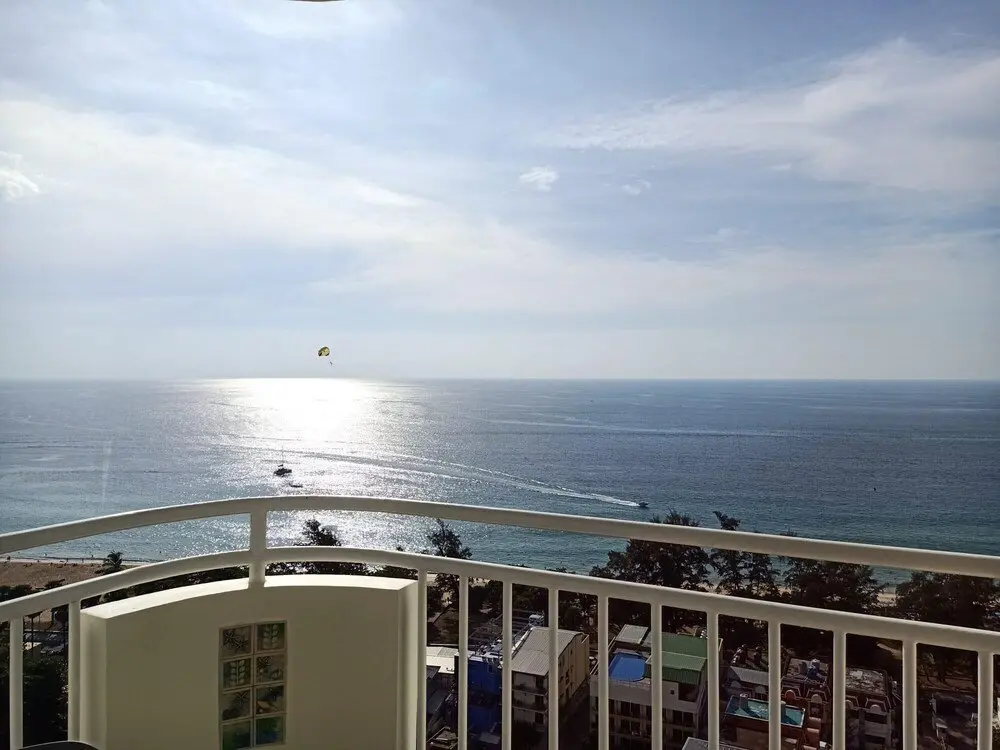 Пхукет: 509 Sea View Rooftop Pool Kata Karon Area Wi-fi Gym