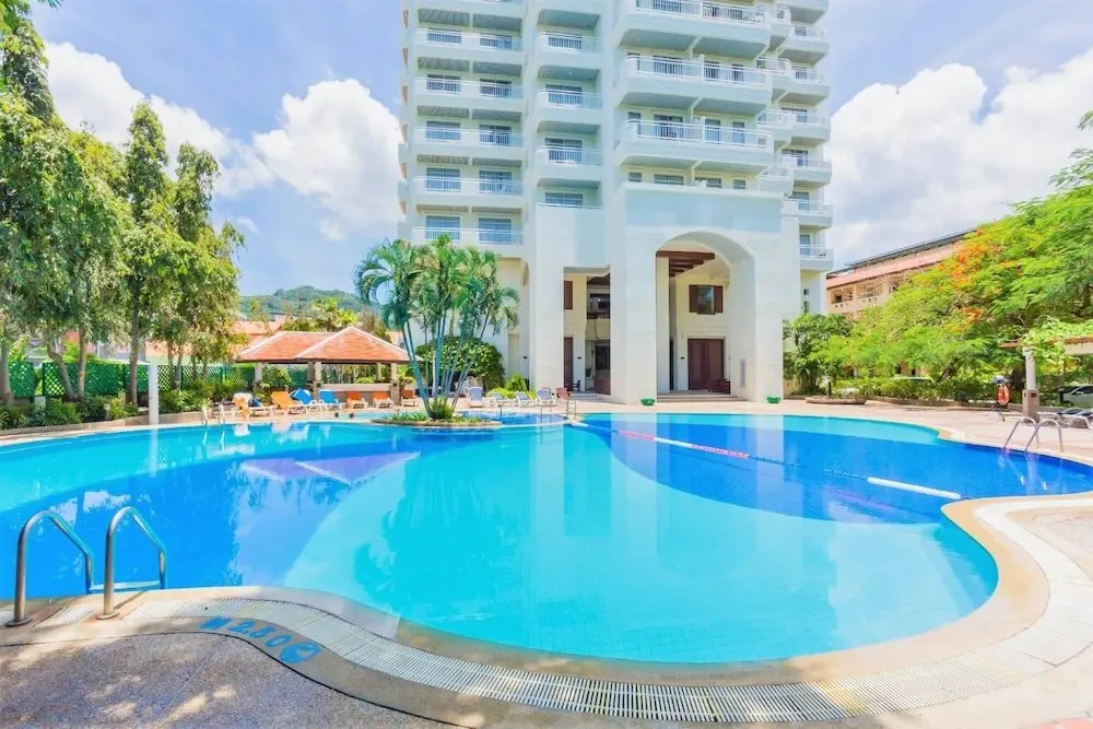 Пхукет: 509 Sea View Rooftop Pool Kata Karon Area Wi-fi Gym