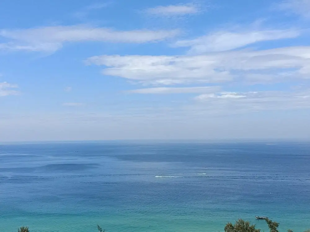 Пхукет: 509 Sea View Rooftop Pool Kata Karon Area Wi-fi Gym
