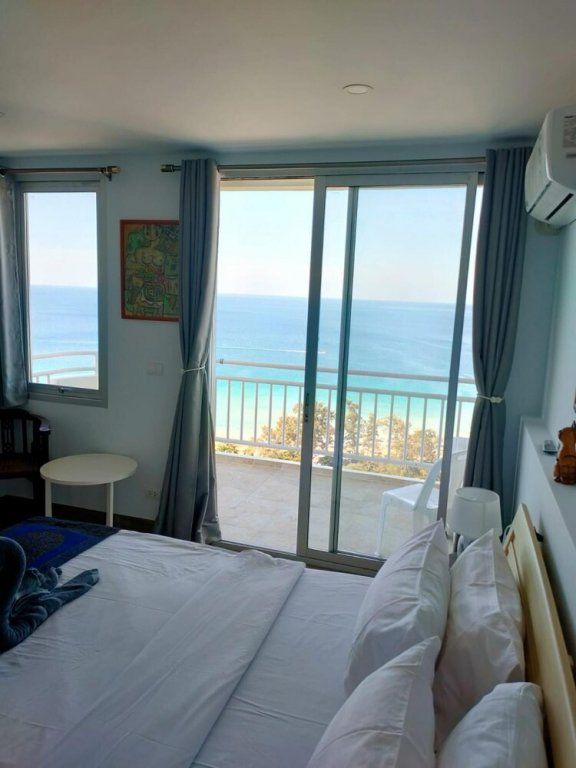 Пхукет: 509 Sea View Rooftop Pool Kata Karon Area Wi-fi Gym