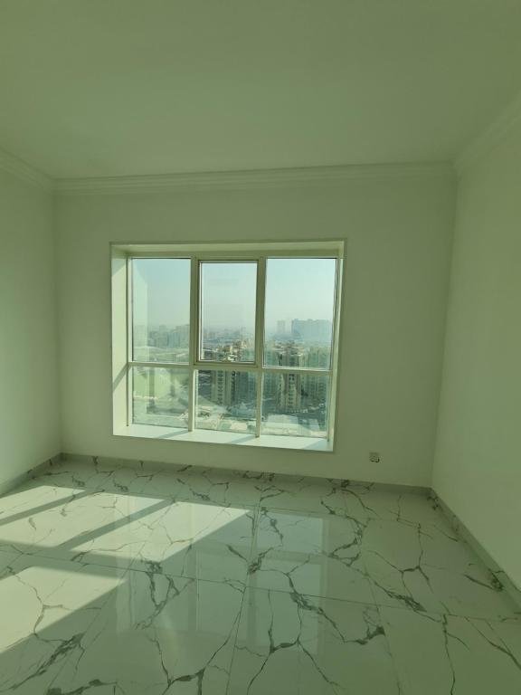 Шарджа: Ajman 1403