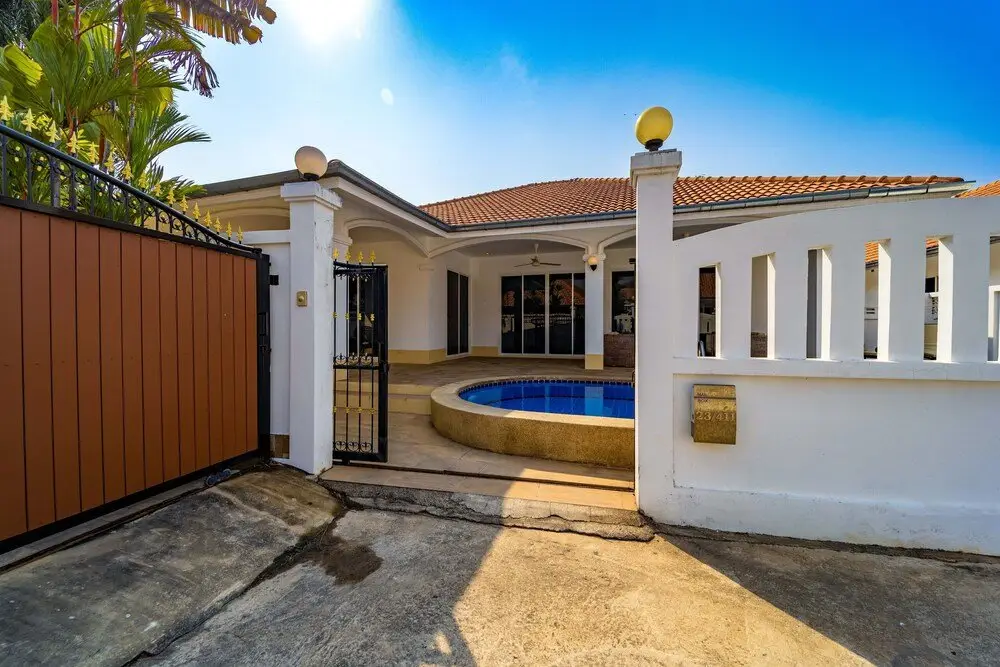 Хуахин: Private 4 Bedroom Pool Villa - NG411