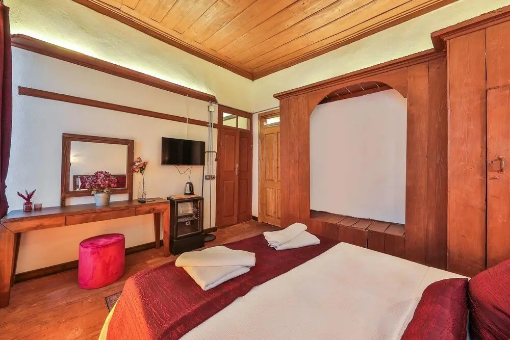 Каш: Centrally Located Studio Flat in Kas