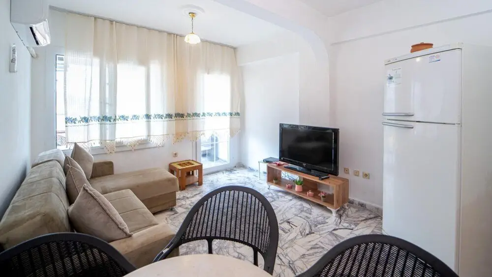 Фетхие: Cozy Flat With Balcony 1 min to Beach in Fethiye