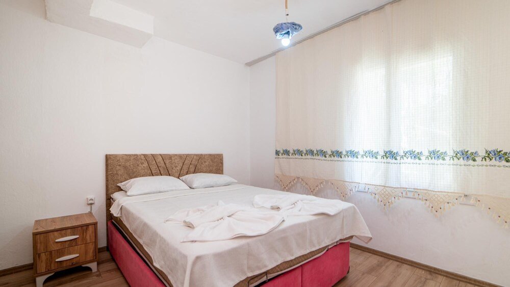 Фетхие: Cozy Flat With Balcony 1 min to Beach in Fethiye