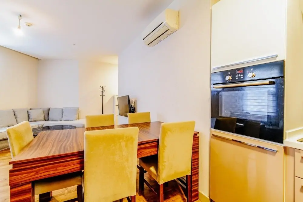 Стамбул: Chic Flat w Gym and Terrace 5 min to Kanyon Mall
