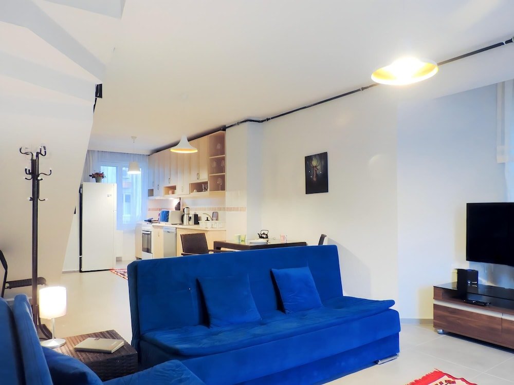 Анталья: Flat w Pool Balcony 10 min to Beach in Antalya