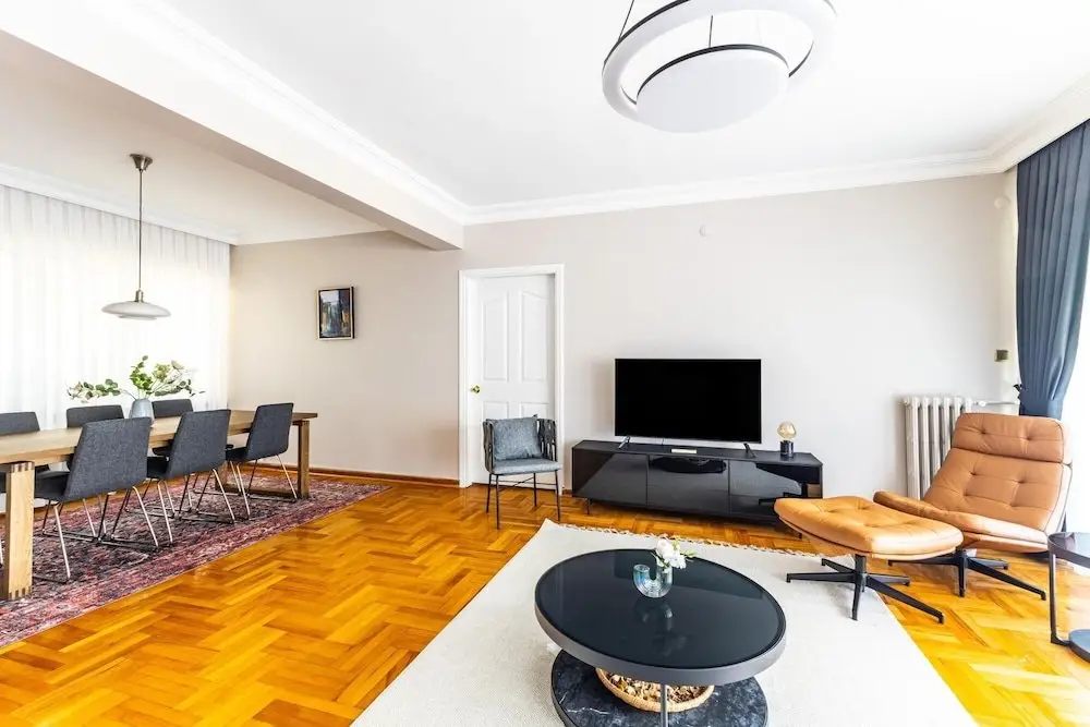 Стамбул: Chic Spacious Flat w Balcony 5 min to Moda Coast