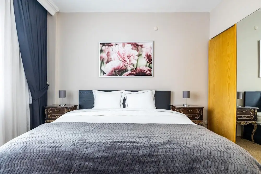 Стамбул: Chic Spacious Flat w Balcony 5 min to Moda Coast