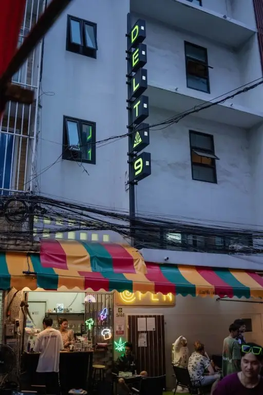 Бангкок: Delta 9 Hostel